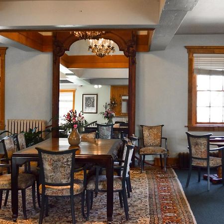 The Outing Lodge Стилуотър Екстериор снимка