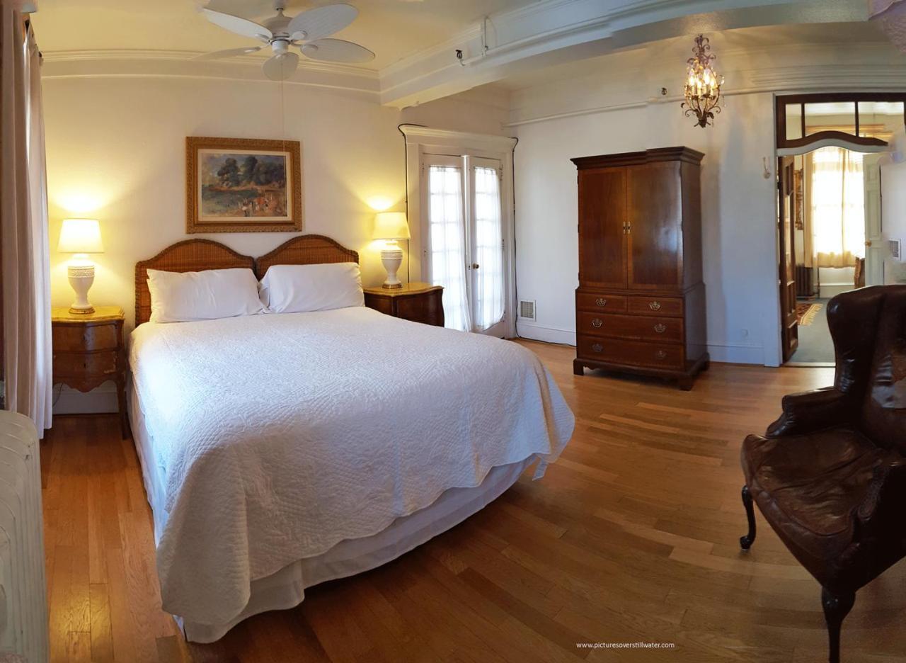 The Outing Lodge Стилуотър Екстериор снимка